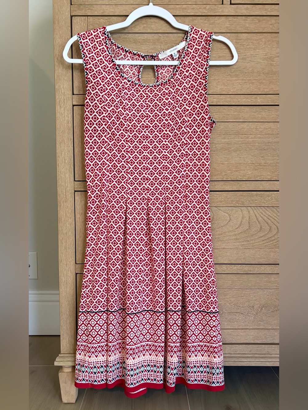 Max Studio Red and White Sleeveless Midi Dress